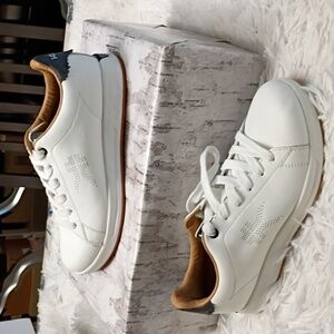 KURU Classic Roam Women's Sneakers Leather White Arch Support Plantar Fascitis